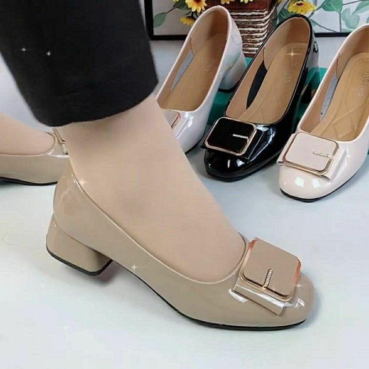 New Vara Plate Loafer  | Womens  Flats Flats Flats